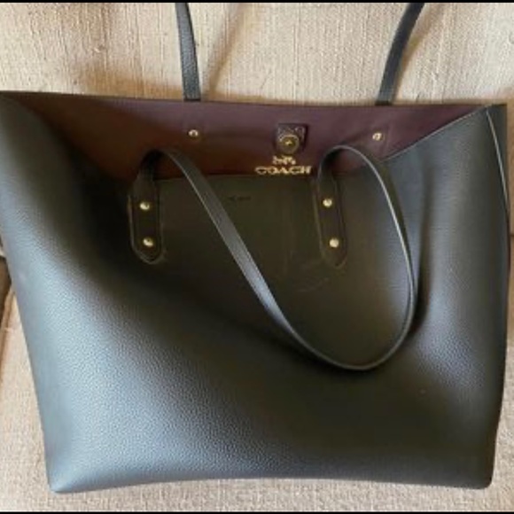 Coach Tote & Caryall - Picture 3 of 3